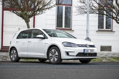 Volkswagen se záměrně snažil elektrický e-Golf co možná nejméně odlišit od ostatních verzí