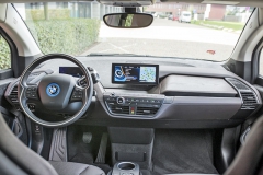 Každé BMW i3 je trvale připojené k serverům automobilky. Díky tomu poskytuje mnoho online funkcí