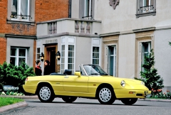 Poslední, třetí modernizace slavného roadsteru se ujalo studio Pininfarina, které je autorem i původního návrhu