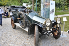 Nejstarším a nejvzácnějším exponátem byl Austro Daimler z roku 1910 (čtyřválec 1600 cm3, 21 k, 70 km/h). Původně patřil rodině Mitrovských. Technické muzeum v Brně jej získalo roku 1973