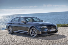Před příchodem nové generace BMW M5 bude vrcholem nabídky osmiválcová verze M550i xDrive, schopná zrychlit z 0 na 100 km/h za 4 sekundy