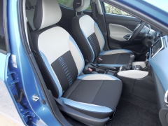 Interiér nového Nissanu Micra patří k nejprostornějším ve své třídě. Možnosti rozsáhlé personalizace vzhledu pronikají i do něj