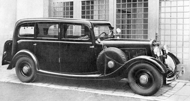Prostorná šestimístná limuzína Wikov 40 v provedení z roku 1934