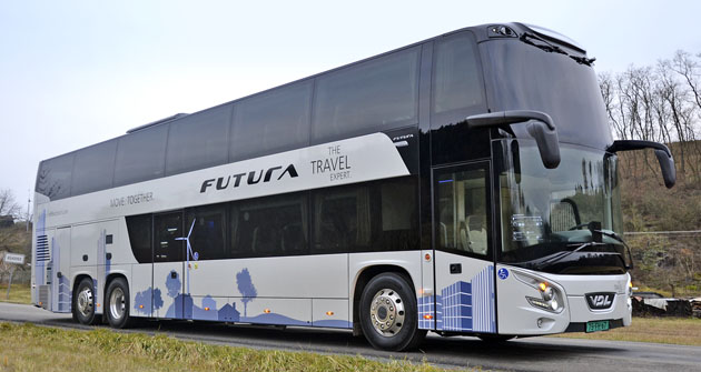 Patrový autobus VDL Futura působí impozantně