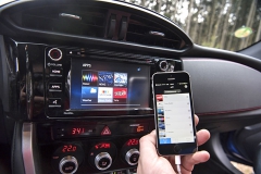 Nový multimediální systém (displej 6,2”) má nyní bluetooth handsfree a dokáže spolupracovat s aplikací Subaru Starlink