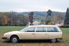 Kombi CX 2400 Familiale se třemi řadami sedadel (1976)