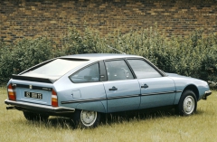 Rychlý, ale poněkud žíznivý Citroën CX 2400 GTI (1982)