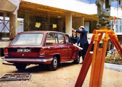 Triumph 2000 jako prostorné kombi Estate Car (od 1965 výroba, sedan od 1963)