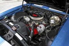 Motor V8 302 Turbofire o objemu 4,9 l nabízel až 290 koní
