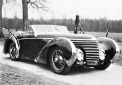 Delahaye 145 V12 s karoserií kabriolet Franay, vítěz Soutěže elegance 1946 při autosalonu v Paříži