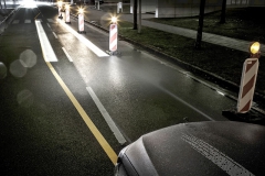 Schopnost světlometů budoucnosti „kreslit“ na silnici přinese řadu nových asistenčních funkcí