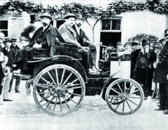 Další vůz Panhard et Levassor z jízdy z Paříže do Rouenu v roce 1894.