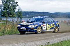 Impreza vstoupila do světového kolotoče ve velkém stylu – hned při debutu vozu na Finské rally 1993 dojel Ari Vatanen druhý