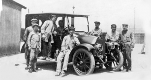 Mitsubishi model A byl jediným osobním automobilem značky Mitsubishi do roku 1921, která se pak po 31 let soustředila pouze na nákladní vozy 