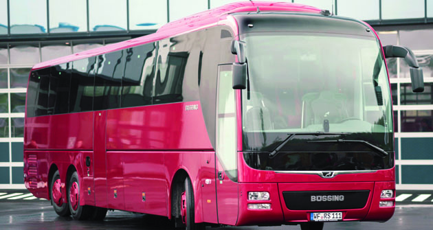 Počátkem května v MAN Modification Center v Plauen převzal dopravce DER SCHMIDT první čtveřici autobusů edice „Büssing Edition“. Autobusy dlouhé 13 800 mm poskytují pohodlné místo  k sezení 44 cestujícím.