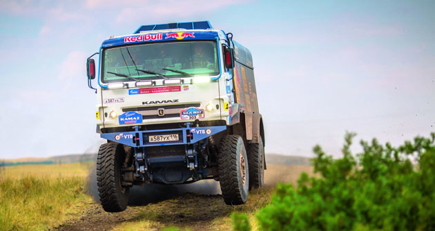 Soutěž to byla nádherná a souboje  skvělé – rozhodně větší zábava  pro účastníky i diváky a fanoušky  než samotný Dakar.