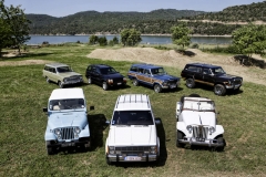Automobilka Jeep patří v celosvětovém měřítku k nejdůležitějším výrobcům terénních automobilů a nový typ Compass v tomto trendu pokračuje. Loni značka Jeep, jejímž prvním protagonistou byl slavný armádní Willys-Overland MA/MB, oslavila své 75. výročí.