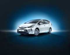 Toyota Prius+ nabízí uvnitř až sedm míst