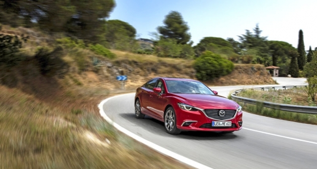 2017-mazda6-sedan-action-09 120360