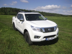 Nissan Navara Trek-1°