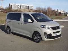 Peugeot Traveller Standard 2.0 BlueHDI Business