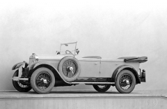 Šestimístný čtyřdveřový faeton Škoda 4R se vyvážel i do Jugoslávie (1929)
