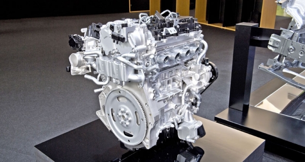 Motor Skyactiv-X je vyvíjen jako čtyřválec s objemem dvou litrů. Po dokončení vývoje by měl nabízet výkon 140 kW (190 k)
