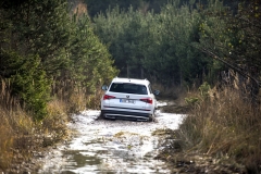 U verze Scout je k dispozici speciální terénní režim off-road, ovlivňující činnost motoru, převodovky, pohonu 4x4 i stabilizačního systému