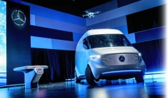 Mercedes-Benz byl připraven již vloni. Letos se očekává první praktický krok.