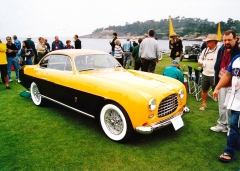 Ferrari 212 Inter Ghia Coupé z roku 1952 na Soutěži elegance v Pebble Beach 2002