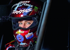 Courtney Force rodinu nezapře – ani sportem, ani krásou.