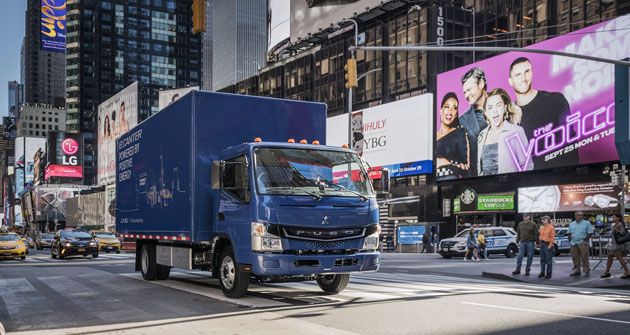 V Japonsku a v USA vyjela sériově vyráběná řada Fuso eCanter nejdříve