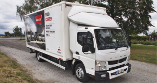 Fuso Canter 9C18 AMT se skříňovou nástavbou