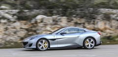 Přitažlivý design nového kupé-kabrioletu je dílem vlastního designérského studia Ferrari. Předchozí Californii vytvořilo studio Pininfarina