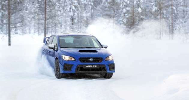 subaru-wrx-sti-17-hr 122145