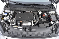 Zcela nový kompaktní vznětový motor omlazenému Peugeotu skutečně sluší