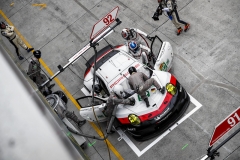 Po odchodu z královské kategorie LMP1 se Porsche o to víc opře do kategorie GTE. Zvuk atmosférického motoru 911 RSR je prostě skvělý!