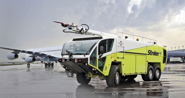 Oshkosh Striker ARFF, letištní hasičský a záchranářský automobil