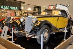 Mercedes-Benz 380 (W 22; 1933) se na světě dochoval jen asi v pěti kusech z 60 vyrobených. Pouhé dva vystrojili touto karoserií německé karosárny Bauer