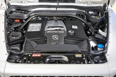 Motor AMG 4.0 V8 s dvojicí dvoukomorových turbodmychadel, umístěných mezi řadami válců, se používá v celé řadě dalších typů od třídy C po kupé a roadstery AMG GT. Je ručně skládaný jediným technikem, jehož jméno je vyryté na plaketě umístěné na plastovém krytu
