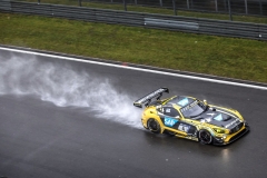 V cíli druhý Mercedes-AMG GT3 týmu Black Falcon, v závěrečném stintu seděl za volantem Brit Adam Christodoulou