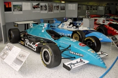 Eddie Cheever (Dallara-Olds­mobile 4.0 V8) korunoval svou sportovní kariéru triumfem v ročníku 1998