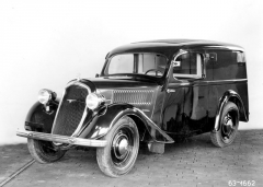 Exportní verze dodávky Popular s nárazníkem a volantem vlevo (1935)