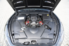 Osmiválec 4,7 l s výkonem 338 kW (460 k) je dnes v řadě GranTurismo standardem. Verze MC Stradale ale má automatizovanou přímo řazenou převodovku umístěnou vzadu