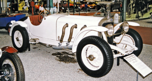 Mercedes-Benz SSK, německá legenda automobilových závodů do vrchu (1928)