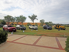 Řada Jeep v současnosti disponuje pěti typy. Zleva Grand Cherokee, Cherokee, Compass, Renegade a Wrangler