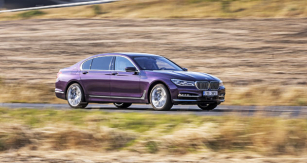 Zkoušené elegantněji laděné provedení dvanáctiválcového BMW řady 7 má označení M760Li xDrive V12 Excellence