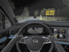 Již současné světlomety IQ.Light Volkswagenu Touareg pracují pro hlavní funkce světlometů s 2x 73 světelnými body. Dokáží vykrývat vozidla vpředu, osvětlit potenciálně nebezpečnou osobu a současně omezit osvětlení dopravních značek a zabránit tím oslnění vlastního řidiče