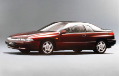 Subaru SVX (1991 – 1996) s designem od Giorgetta Giugiara bylo ve své době přehlídkou moderní techniky. Kromě plochého šestiválce mělo pohon všech kol (dva systémy). V Japonsku existovaly i verze s řízením všech kol