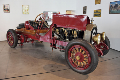 American LaFrance byla značka vyrábějící v letech 1873–2014 hasičskou techniku. Konstruktéři využili výkon a trvanlivost šestiválců Simplex (14,5 litru; 105 k) a přestavěli hasičská šasi na závodní automobily. Tento Model 12 Speedster Simplex (1914), nalezený v 60. letech, je jediný v Evropě
